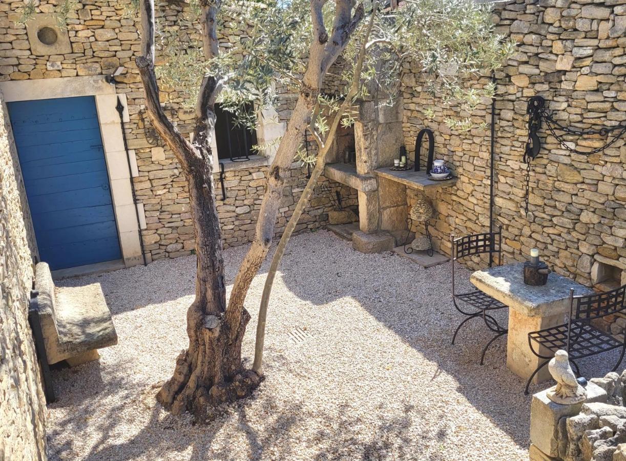 "La Massette Du Cheval Blanc" Villa De Caractere En Pierre L'Isle-sur-la-Sorgue Luaran gambar