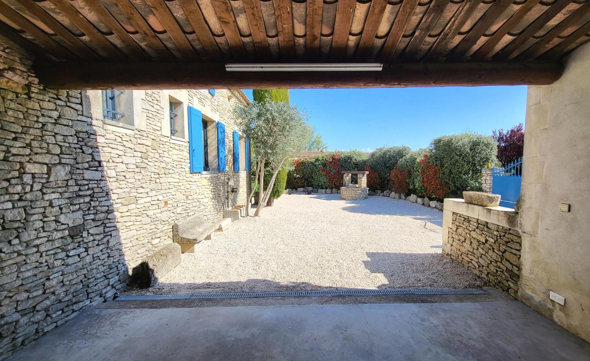 "La Massette Du Cheval Blanc" Villa De Caractere En Pierre L'Isle-sur-la-Sorgue Luaran gambar